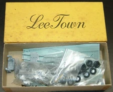 HO LEE TOWN CAST METAL FORD LS PUMPER FIRE TRUCK 432-7025 (L57)