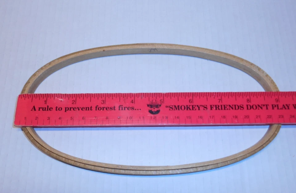 Vintage Oval FELT LINED CUSHION Wood Embroidery Hoop 5"x 9" - Image 3 of 4