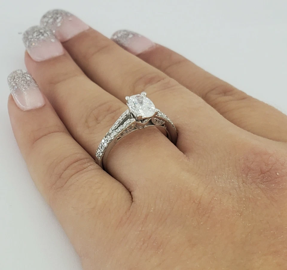 Anillo de compromiso TACORI Simply Tacori 3001OV7,5x5,5 blanco semi-montaje de 18 k 0,34 quilates Foto 3 de 4