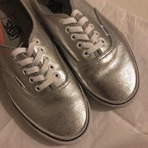 vans era hombre plata