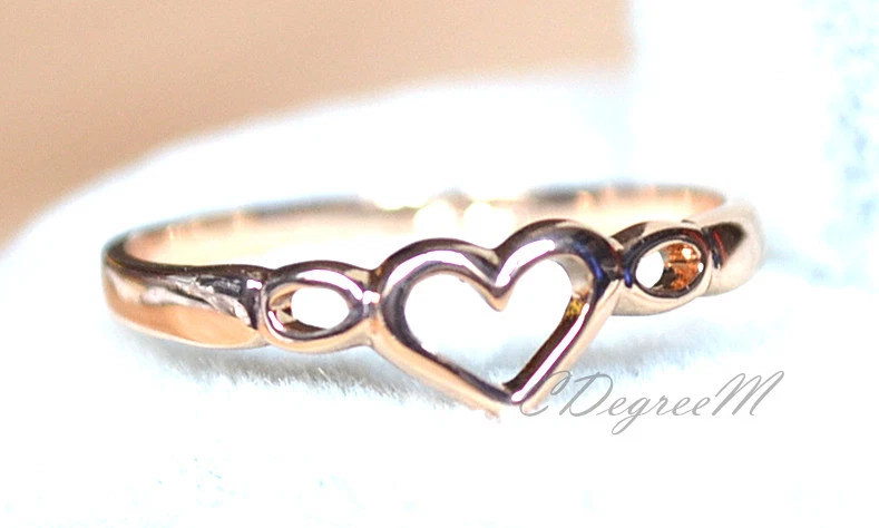 Simple 2024 pinky ring