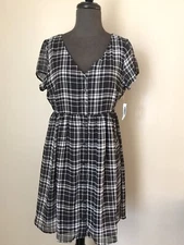 Old Navy Black And White Swing Skater Dress Size Medium New With Tags