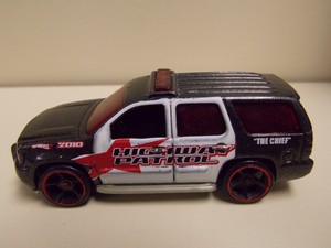 07 chevy tahoe hot wheels