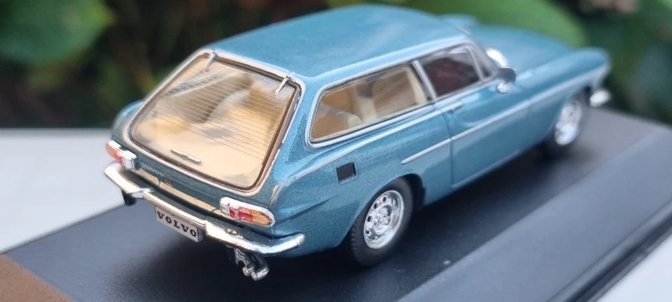 Whitebox Volvo P1800 ES 1972 Blue 198328 1:43 - Image 4 of 4