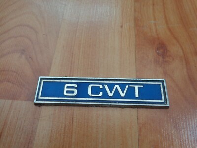 VINTAGE FORD ESCORT 6 CWT EMBLEM SCHRIFT VAN CHROM FLÜGEL ABZEICHEN ORNAMENT