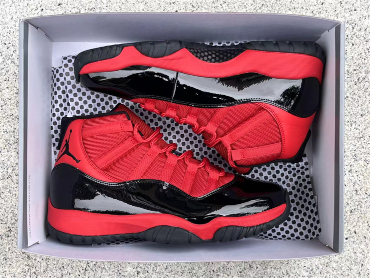 Air jordan 11CT8012-600 