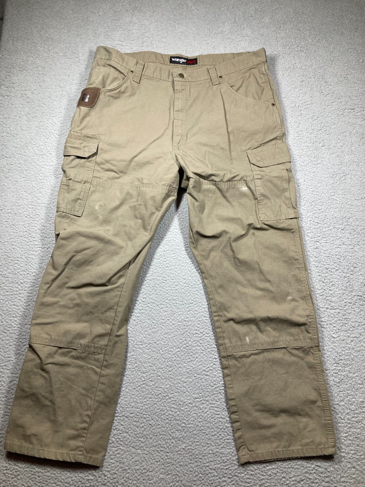Wrangler Riggs Workwear Pants Men's 42x32 Tan Straight Ripstop Cargo STAINS