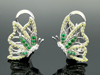 OHRCLIPSTECKER AUS 925/ SILBER RHODINIERT MIT MULTI ZIRKONIA SCHMUCKJAGD