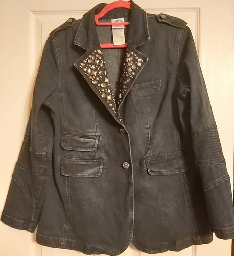 Stunning DG2 by Diane Gilman Denim Jacket with Embellishments. Size L - Picture 8 of 9