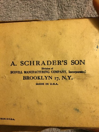 NOS ANTIQUE SCHRADER MADE IN USA BICYCLE WOODEN WHEEL OVAL AIR VALVE STEMS.. - Picture 11 of 11