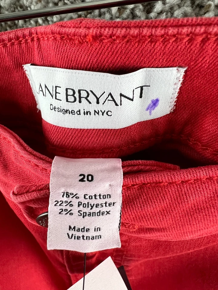 Lane Bryant Girlfriend corto tiro medio para mujer talla 20 rojo denim elástico esencial Foto 3 de 4