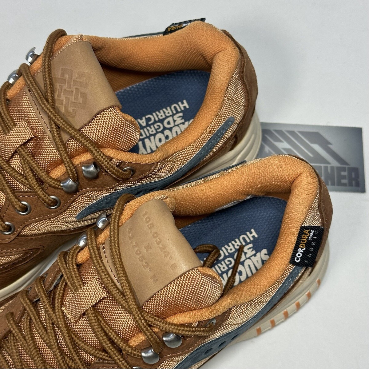 Saucony 3D Grid Hurricane Endless Knot Brown Rust Cordura  display picture 2