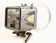 ALIENBEES B800 PAUL C. BUFF STROBE UNIT WITH REFLECTOR & MOUNT