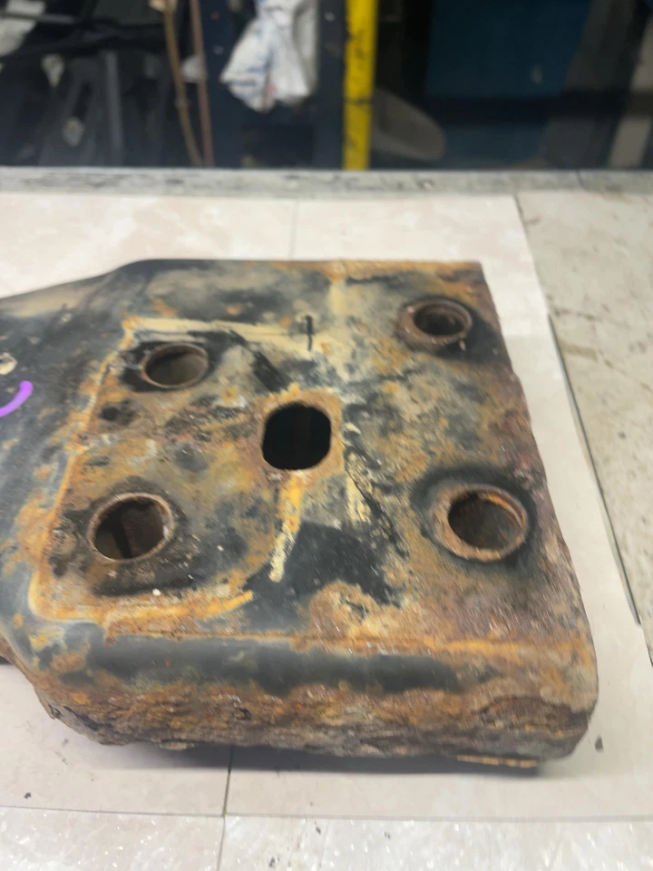 2008-2012 JEEP LIBERTY Automatic Transmission Crossmember 4x4 OEM Foto 4 de 4