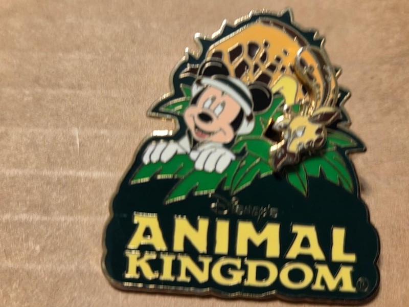 Animal Kingdom Mickey/Giraffe Park Pin. Giraffe head moves. Great condition.