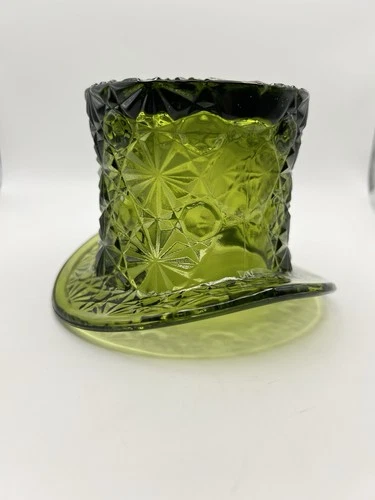 Vtg Fenton Glass Daisy And Button  Top Hat Avocado Green Vase Trinket Figurine
