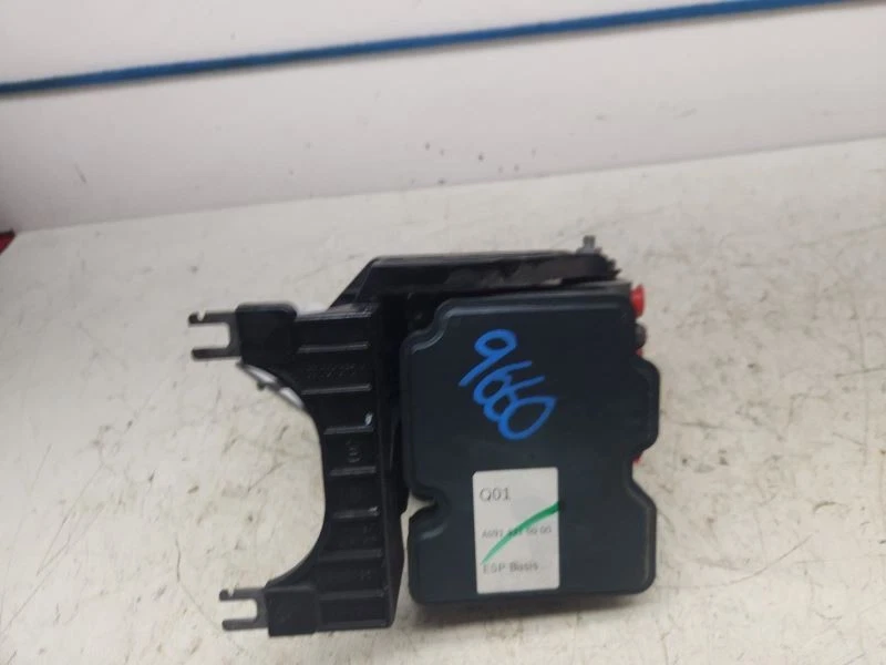 Conjunto de piezas de freno antibloqueo bomba ABS para 17-19 Infiniti QX30 755063 Foto 2 de 4