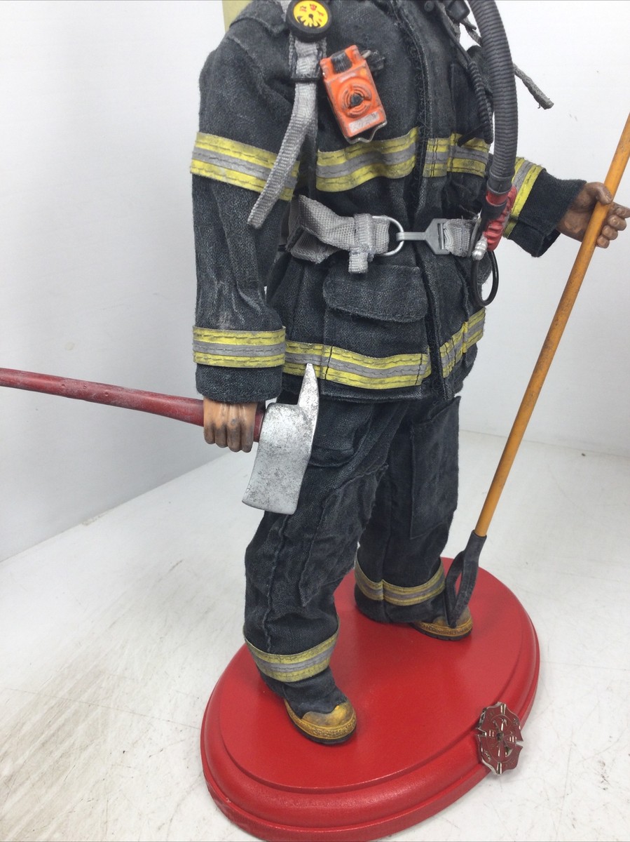 1/6 CUSTOMIZED FIREFIGHTER FIREMAN FULLY INVOLVED + STAND 911 NYFD