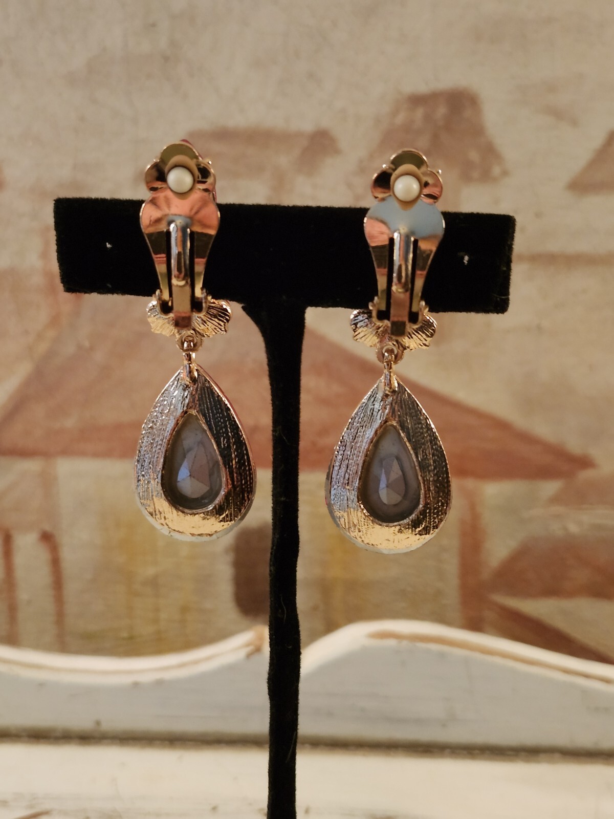 Gorgeous Ruby Red 2 Inch Dangle Earrings With Hig… - image 7