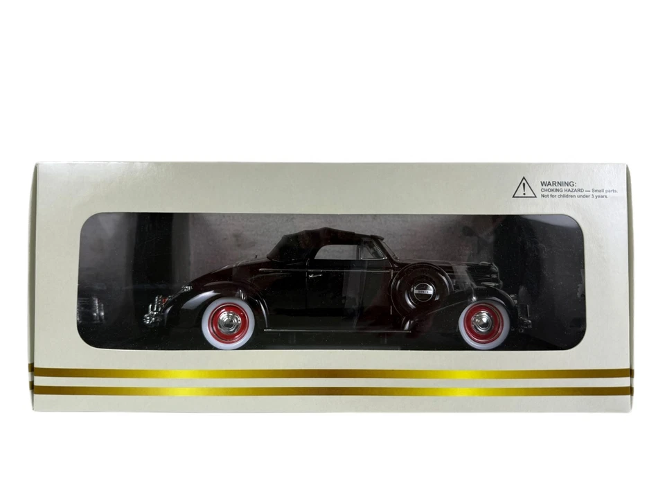 🇺🇸Signature Models 1938 Buick Century Convertible Coupe Black 1:18 B3🇺🇸 - Image 2 of 4