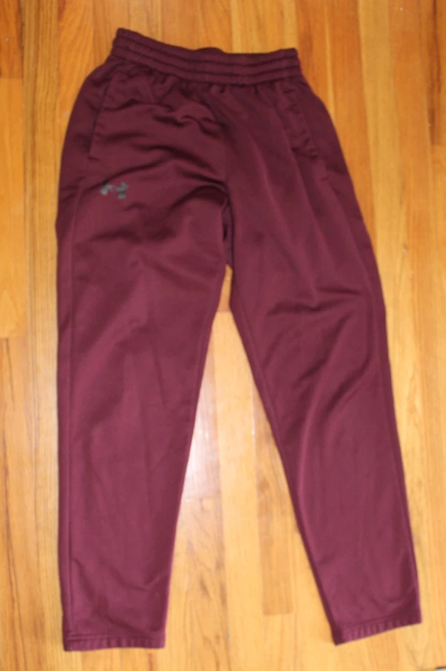 Joggers deportivos Under Armour para hombre - negros, borgoña oscura talla S - Lote de 2 Foto 2 de 4