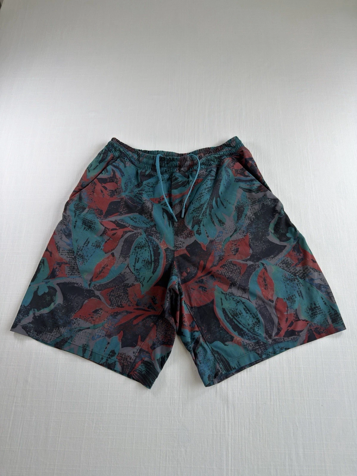 Lululemon Pace Breaker Shorts Mens Large Floral Unlined Athletic Running Gym