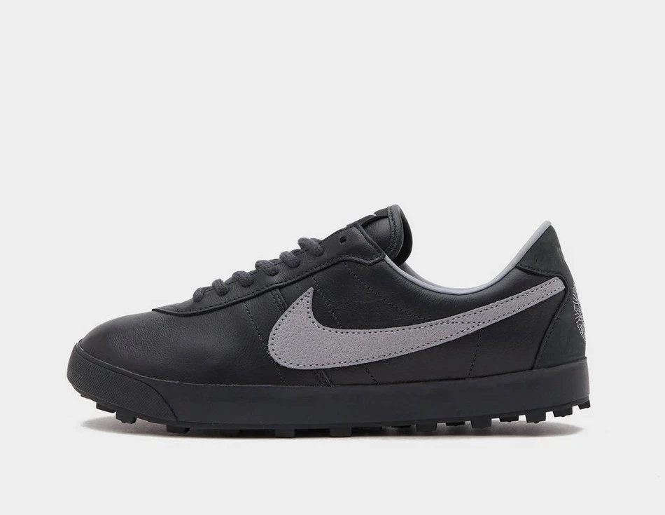 Nike Astrograbber Men's Trainers in Black Shoes