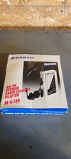 new vintage sanyo M-G31A portable cassette player