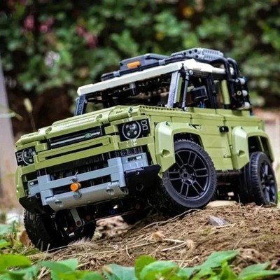 Technic Land Rover Defender 42110 Building Kit (2573 pcs) MOC