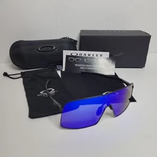Oakley Sutro Ti Sunglasses Titanium Frame Black / Blue