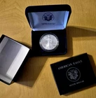 American Eagle Silver Dollar 2004 With Original Case.