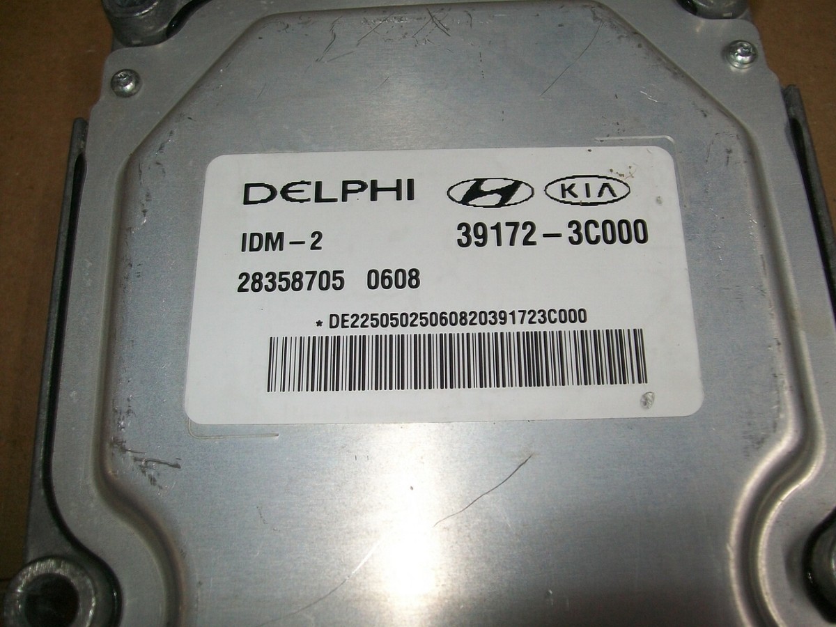 FUEL INJECTION CONTROL MODULE/39172-3C000 HYUNDAI GENESIS 12 13 14