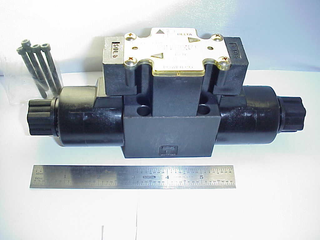 DELTA POWER HYDRAULIC DIRECTIONAL CONTROL VALVE CO3 32001007 110V OPEN CENT- NOS