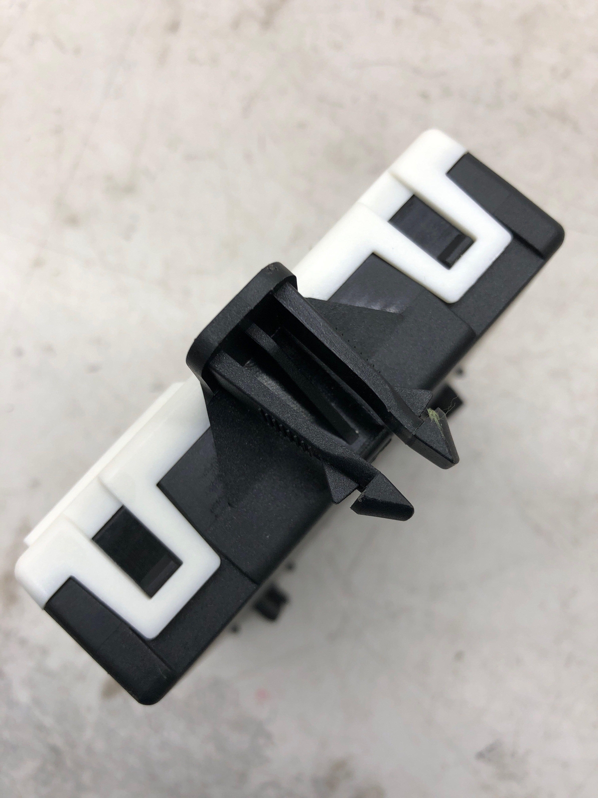 2019-2023 ASTON MARTIN VANTAGE LEFT FRONT DOOR CONTROL MODULE 2229001414 OEM