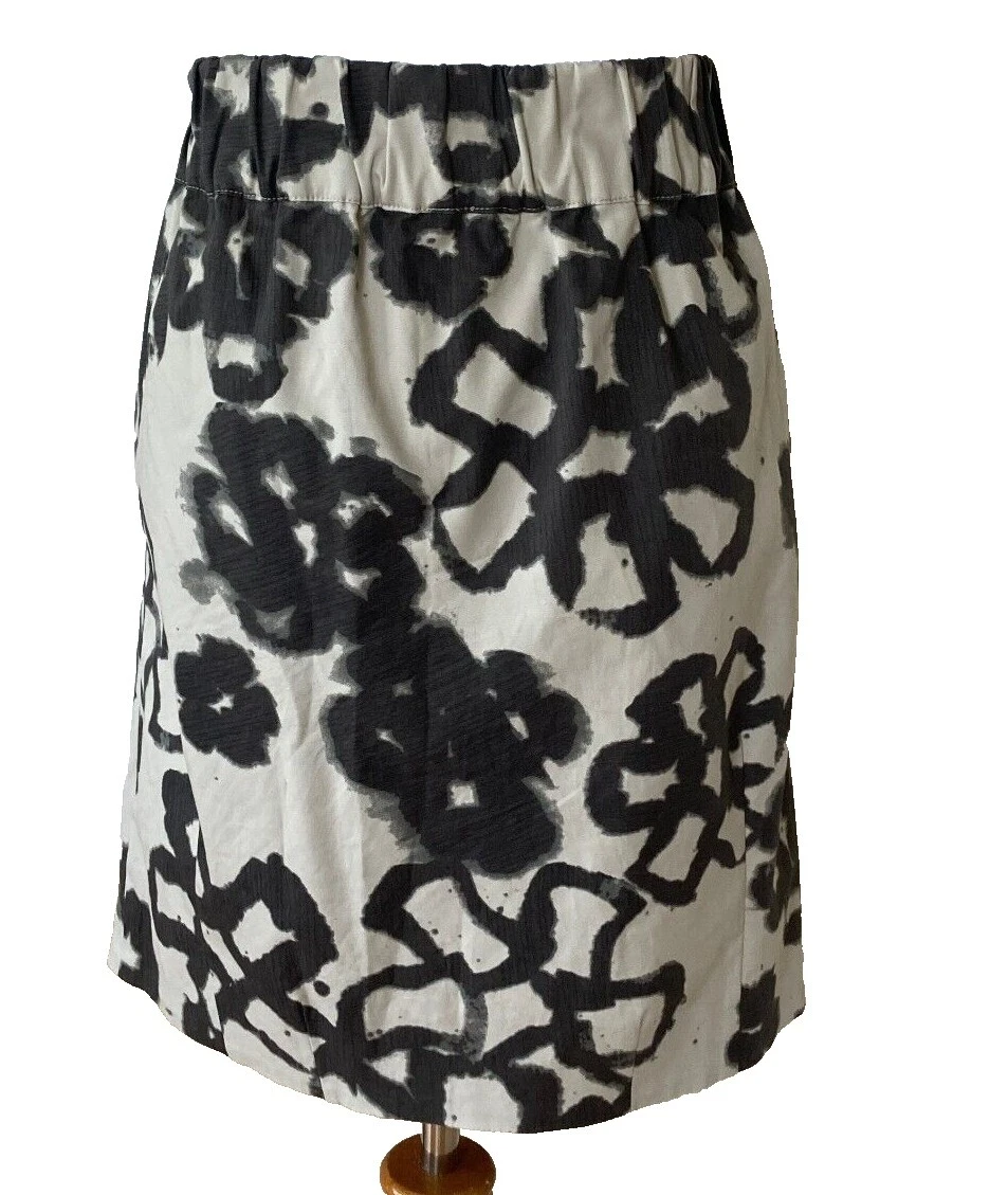 Simply Vera Vera Wang Regular Size Skirts 6 Size