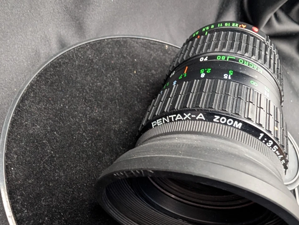 Pentax-A Zoom 1:3.5-4.5 28-80mm Lens and Case for Pentax - Image 3 of 4
