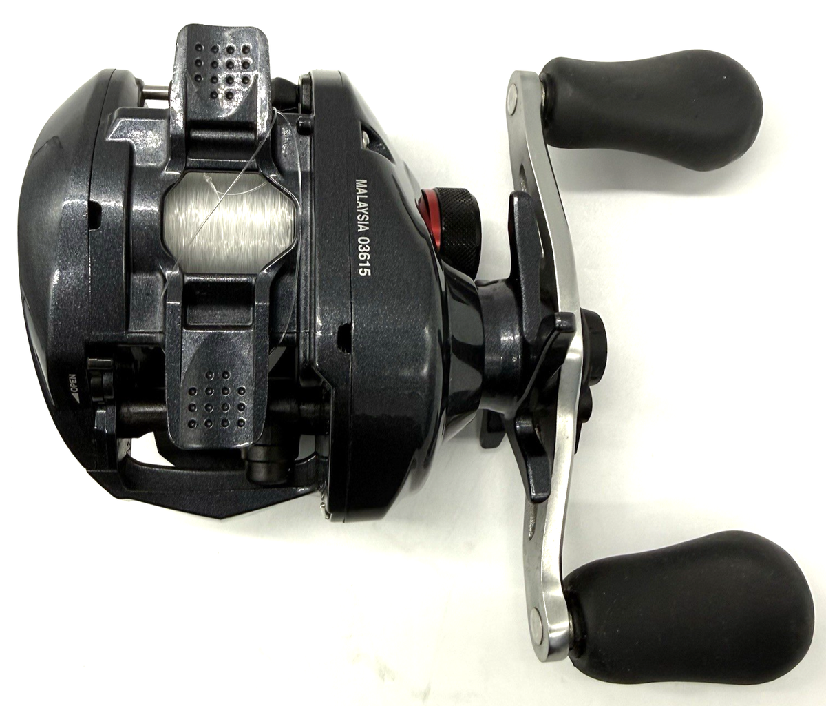 Shimano 16 CASITAS MGL 100HG Right Handed Bait Casting Reel with