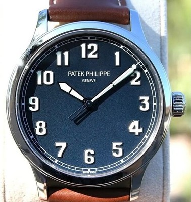 Patek Philippe Calatrava Pilot NEW YORK Blue Steel 42mm 5522A-001 Complete Set