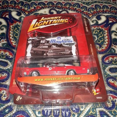 Johnny Lightning 1974 Dodge Monaco Fire Chief s Car  3 