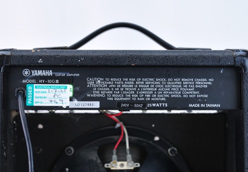 Yamaha HY-10G III Guitar Amp - 25 Watts, PAT Tested & Full Working Order - Picture 9 of 10