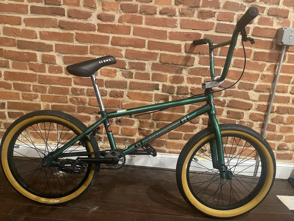 GT Bicycles BMX New School 20 Inch Used Very Lightly - Image 3 of 4