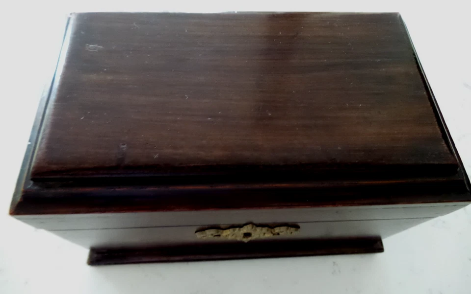 Antique Mahogany Tea Box Caddy circa 1890's - Image 2 of 4