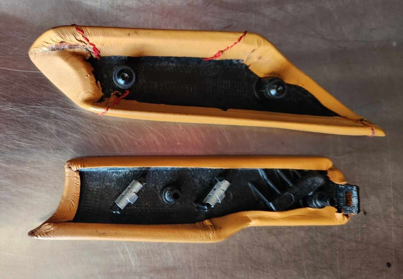 Ferrari 488, RH, Right Door Interior Leather Pull Handle, Used, Beige
