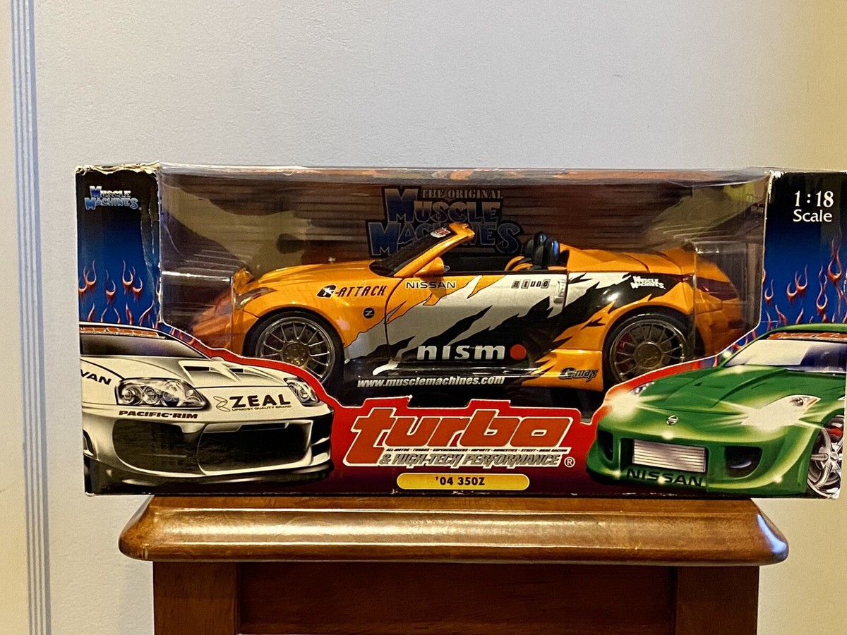 1/18 Nissan 350Z Nismo Diecast Car Model Muscle Machines