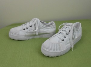 footlocker ladies sneakers