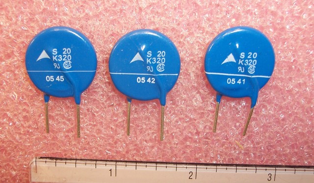 5 Varistori Metallici S20K320 - 320V AC, 420V DC, 8000A, Diametro 22.5mm - Foto 4