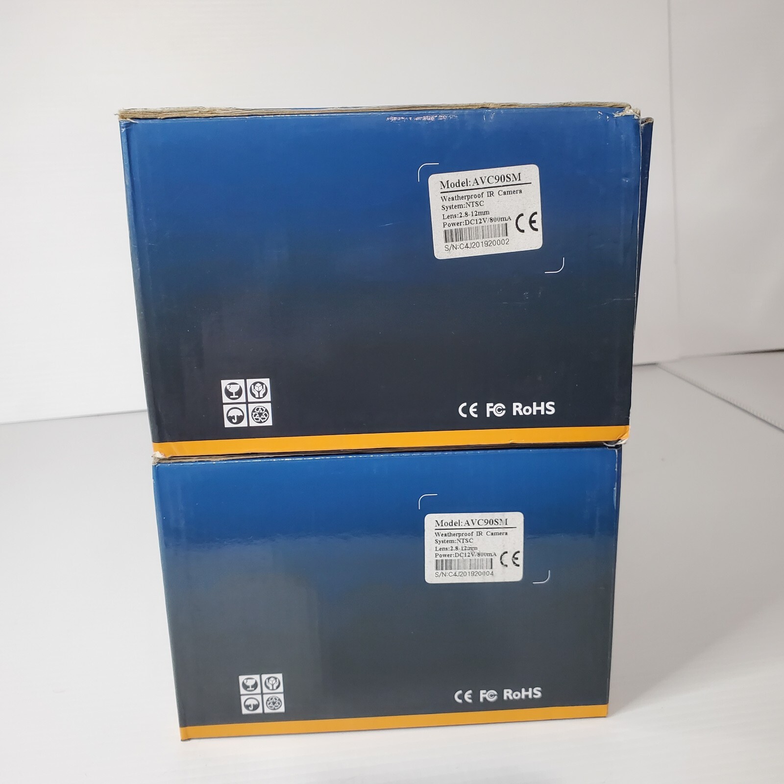 Set Lot 2 AVC Security Systems Surveillance Camera AVC90SM Outdoor LED Lights