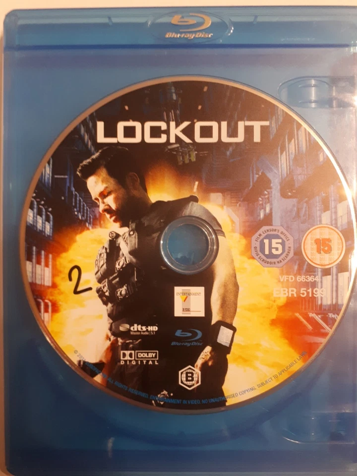 6x Action Drama Sci-fi Films Blu-ray Bundle Generic Cases No Covers Ex-rental VG - Image 3 of 4