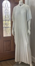 Vintage 1970s White Silver Sparkle Pleated Caftan Holiday Evening Day Dress M/L