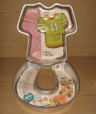 WILTON 502-3528 Horseshoe Aluminum Cake Pan AND WILTON T-Shirt Pan-BRAND NEW!